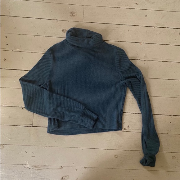 Garage turtleneck - Picture 2 of 4